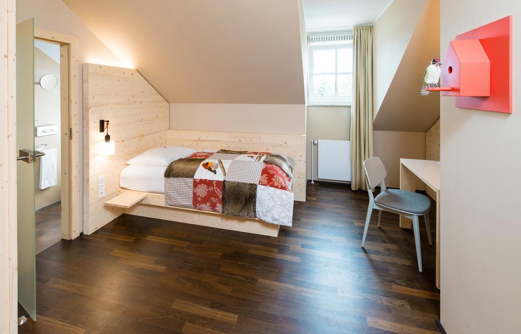 Hotel Feldmochinger Hof München