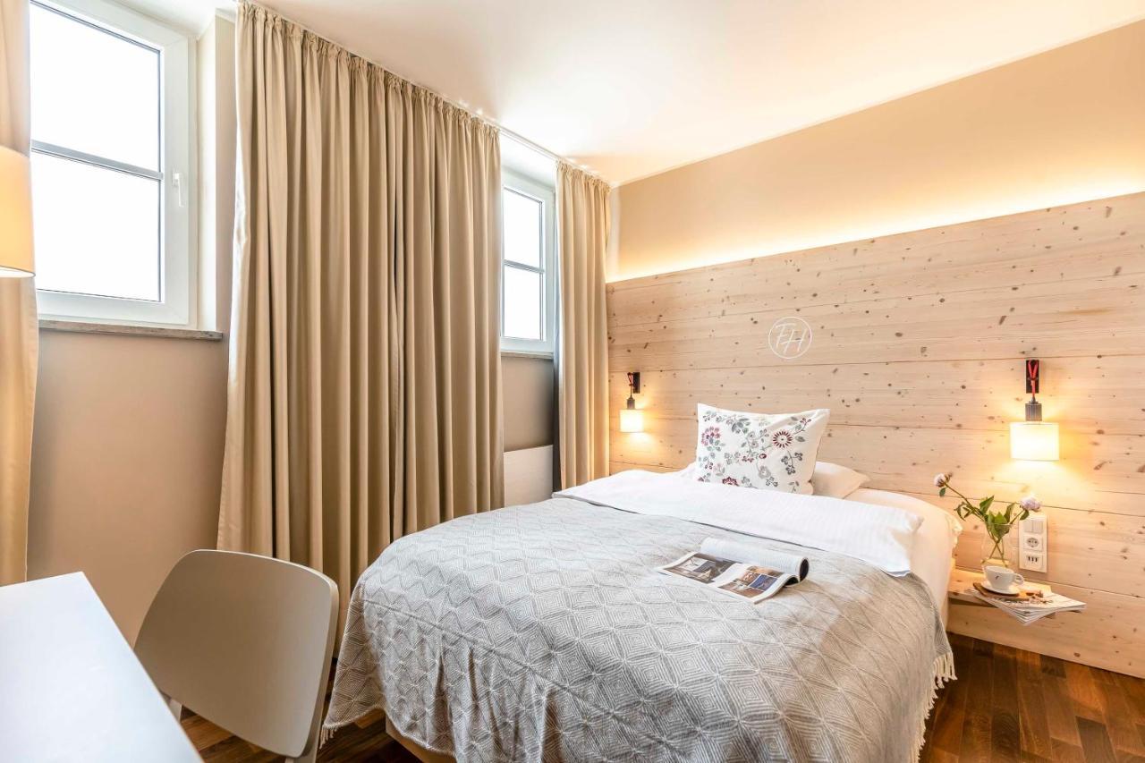 Feldmochinger Hof 4* München